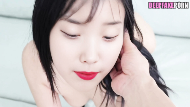 Fake IU was so pleased by his strong cock (아이유 섹스 테이프)