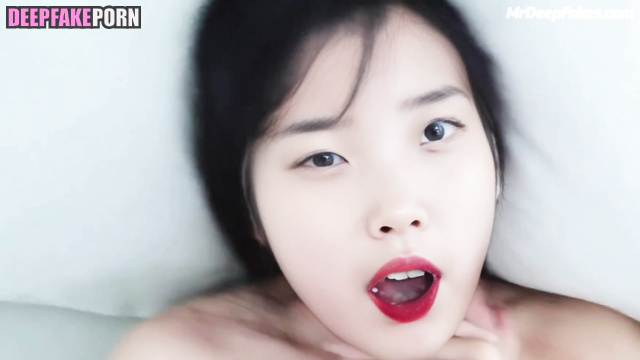 Fake IU was so pleased by his strong cock (아이유 섹스 테이프)