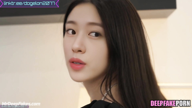 Boss fucked her in ass at office - Yujin real fake (アイズワン セックスシーン)