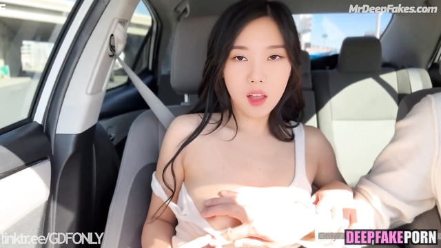 A taxi driver seduced her right in the car - Eunbi ai / アイズワン 本物の偽物