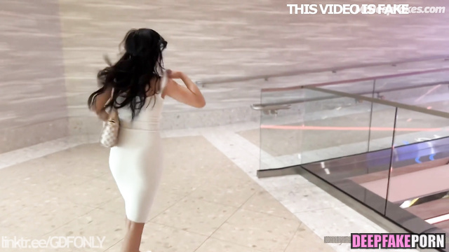 A taxi driver seduced her right in the car - Eunbi ai / アイズワン 本物の偽物