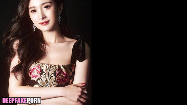 Hot Yang Mi (杨幂 名人性爱) undressed for fans / deepfake video