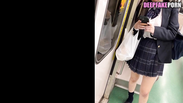 ディープフェイク Deepfake Minami Hamabe 浜辺美波 is very open minded with stranger