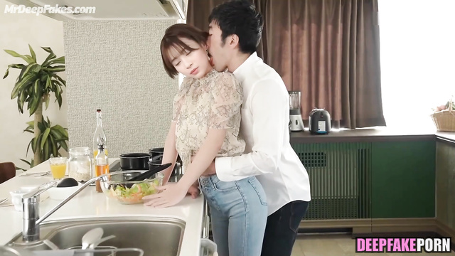 Prelude at a kitchen, Suzu Hirose 広瀬すず 本物の偽物 and guy from dating site ai