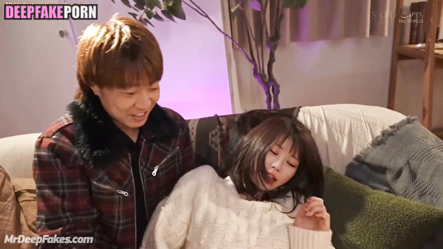 Hot Karina (카리나 에스파) decided on threesome sex / face swap