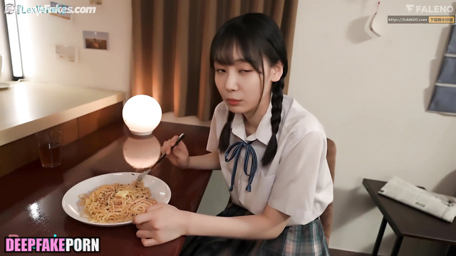 モモランド MOMOLAND To make dinner better Yeonwoo アダルト sucked my dick adult