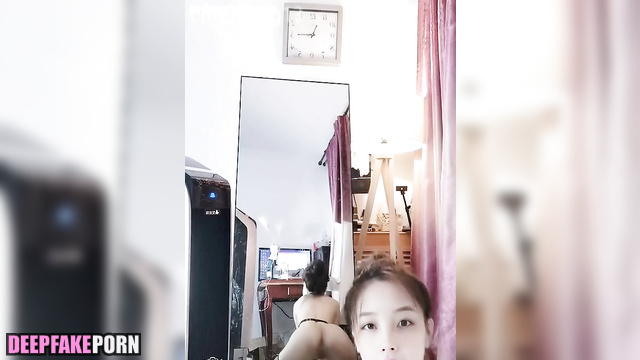 Naked girl dancing hot for subscribers // Wang Bingbing (王冰冰 真假) fakeapp