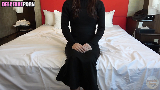 アイズワン 本物の偽物 hot sex scenes with pretty Miyawaki Sakura (at her home) [PREMIUM]