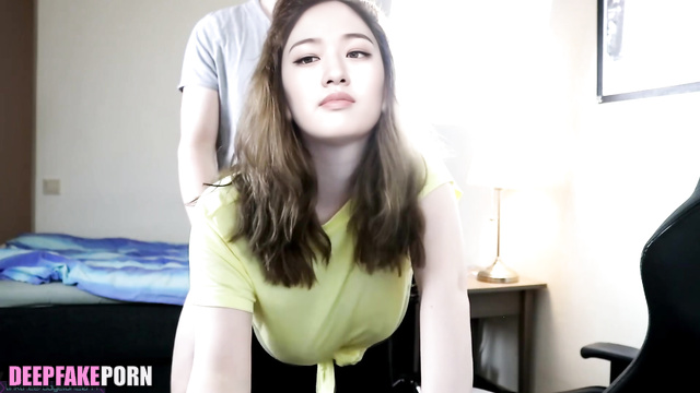 Yujin (アイズワン 本物の偽物) was fucked after her masturbation on porn [PREMIUM]