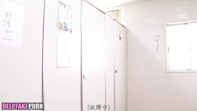 Fake Nanase Nishino (西野七瀬 乃木坂46) masturbated in school toilet so sweet [PREMIUM]