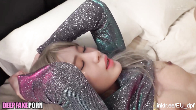 Her clit is sweeter than honey - horny Yujin (アイズワン 本物の偽物) face swap [PREMIUM]