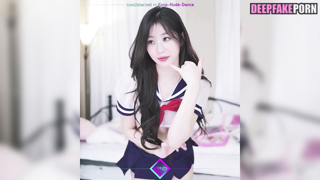 Naughty schoolgirl dancing on webcam / アイヴ セックスシーン Wonyoung fakeapp / [PREMIUM]