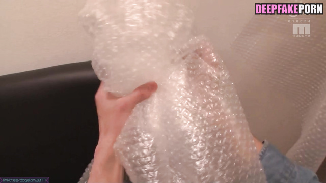 Stranger kindly got titsjob from her - IU (아이유 딥페이크 영상) in ai scenes [PREMIUM]