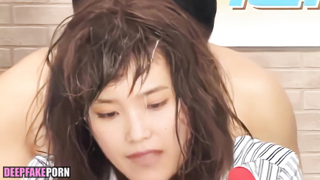 Bitch got a cum on her hair during the broadcast, IU fakeapp 아이유 진짜 가짜 [PREMIUM]