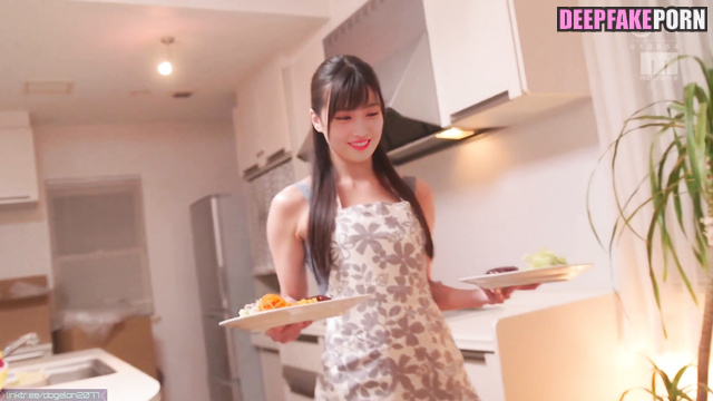 Pretty brunette playing with boyfriend in a bath, Momo ai トゥワイス 本物の偽物 [PREMIUM]