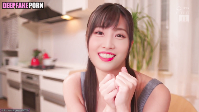 Pretty brunette playing with boyfriend in a bath, Momo ai トゥワイス 本物の偽物 [PREMIUM]