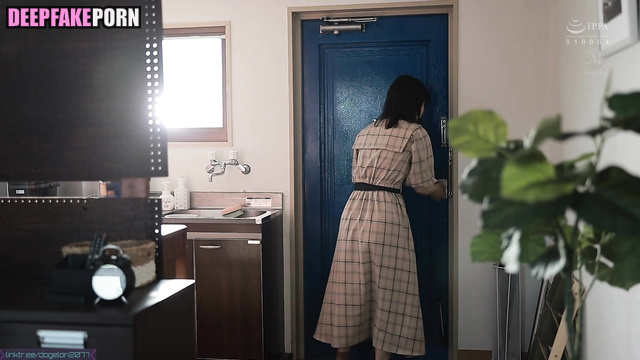 アイズワン セックステープ busty girl kissing you after ass licking - Minju fakeapp [PREMIUM]