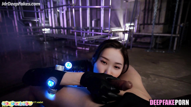 アイズワン 本物の偽物 all Chaewon does is give a blowjob in a dark room - face swap