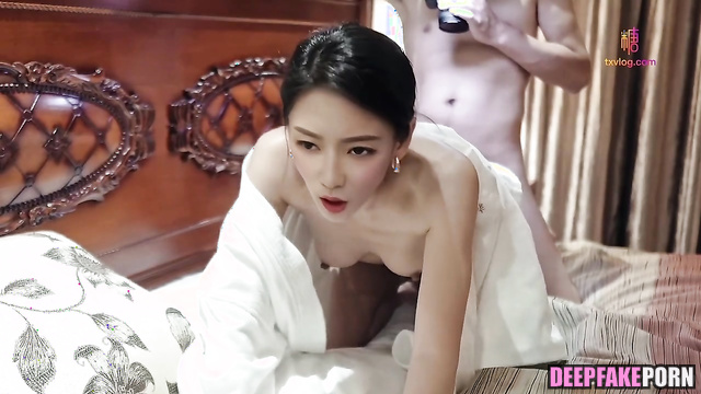 アイズワン セックスシーン footjob by the sweetest secretary - Minju in hot sex tapes