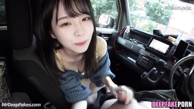 Fast handjob in the car by slutty Chodan (쵸단 딥페이크 영상) / real fake