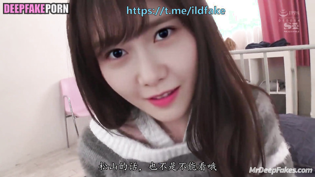 K-pop star of 少女時代 SNSD Yoona gladly shows her handjob skills ケー・ポップ