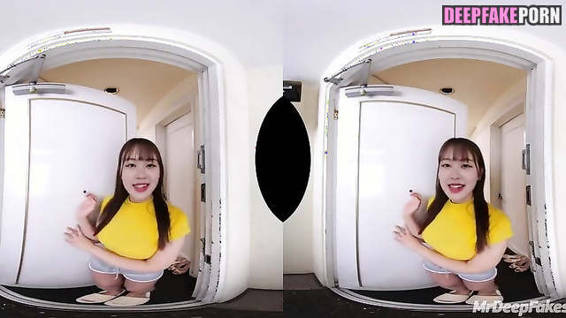 She knows how to entertain herself in bed / Rose (로제 블랙핑크) pov sex tapes