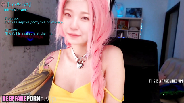 DeepFake webcam show by Jiheon from Fromis_9 (백지헌 프로미스나인 딥페이크 포르노)