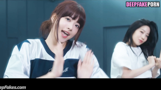 They love to suck your strong oiled cock, LE SSERAFIM pmv ai ルセラフィム 本物の偽物