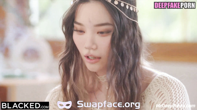 Whore making professional handjob to black cock / Chaewon ai アイズワン 本物の偽物