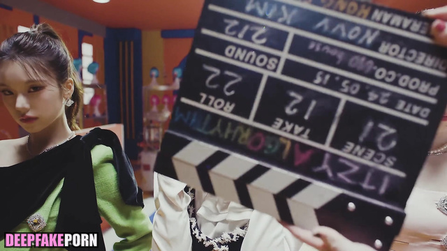 Look what ITZY girls do behind the scenes / 있지 딥 러닝 프로그램 / pmv face swap