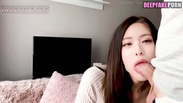 Beauty brunette loves oral sex more than her boyfriend, fake Yuna 유나 있지