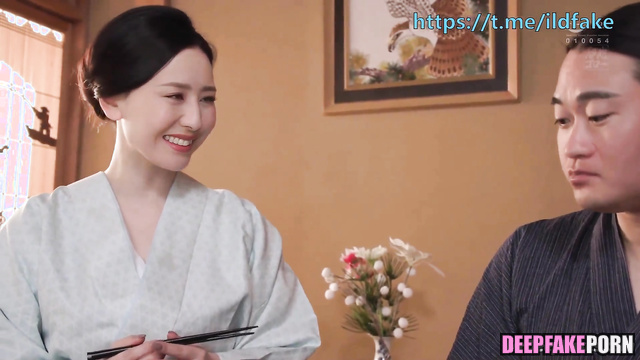 Good wife 佟丽娅 Tong Liya feeds her husband with her pussy 中国人 Chinese