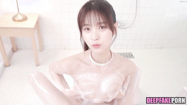 Fake Han Hyo-joo (한효주 인터넷 연예인) started sex games in the bathroom [PREMIUM]