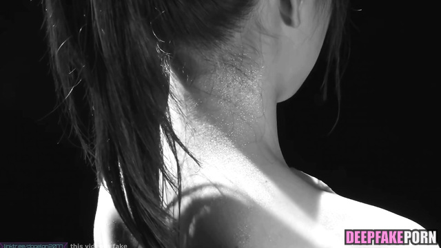 Korean 한국어 celebrity IU 아이유 lets him to feel moments of biggest delight [PREMIUM]