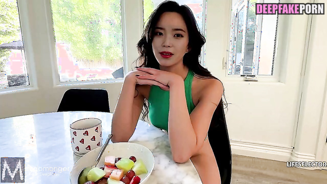 Hot video from bathroom - guy fucking her by fingers 아이유 연예인 섹스 IU ai [PREMIUM]