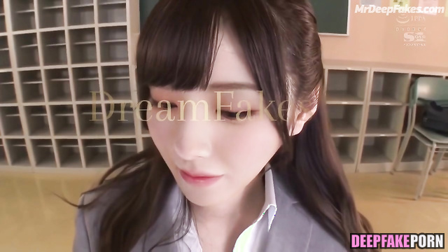 Interesting leaked tapes with Zhao Lusi (赵露思 充满激情的性爱) smart face change