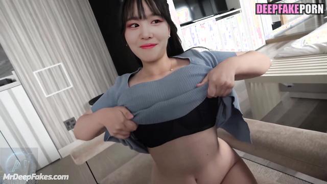 That dick goes deeply into wet pussy of Youtuber Lilka 릴카 adult 성인