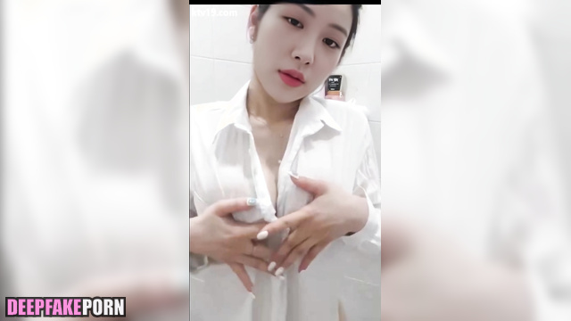 Rose 케이팝 is idol of K-pop who likes having fun in bath 로제 BLACKPINK [PREMIUM]