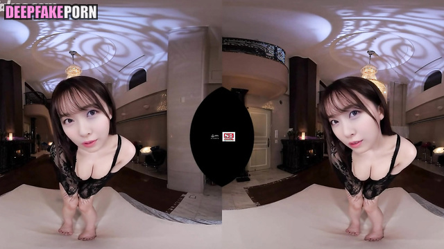 She can't decide what to wear on a date, fake Miyuki Watanabe (渡辺 美優紀 性別)