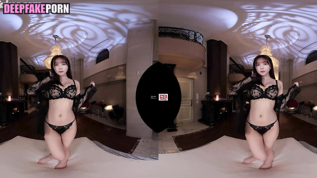 She choosing what to wear on a date with you, fake Rinka Kumada 久間田琳加 ヌード