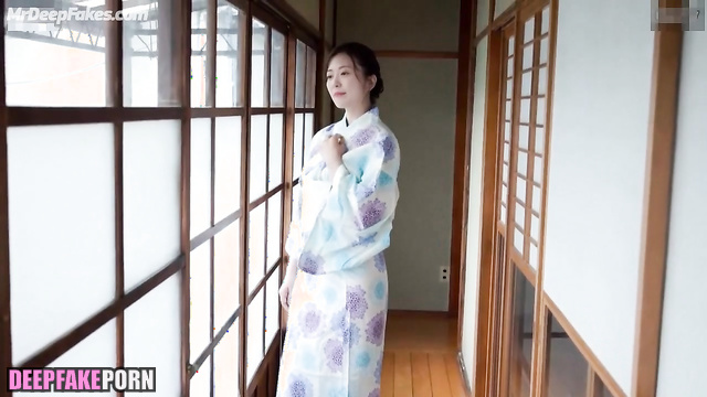 Hot sex experiments with a sausage / Mai Shiraishi (白石 麻衣 乃木坂46) fakeapp