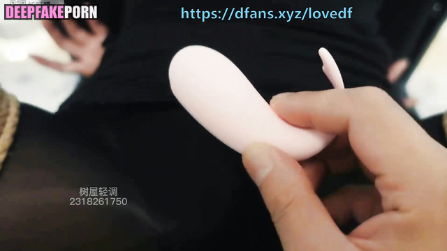 Couple playing with small and cute sex toy / Zhou Ye (周也 智能换脸) face swap