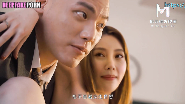 李小璐 Li Xiaolu gets fucked in front of guys who jerk off on her 中国人 Chinese