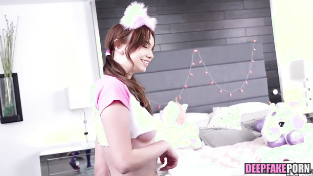 Her fucker has a great command of his tongue, fake QuarterJade