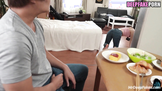 トゥワイス セックスシーン beuty Tzuyu cleaning a room so sexy - hot deepfake video