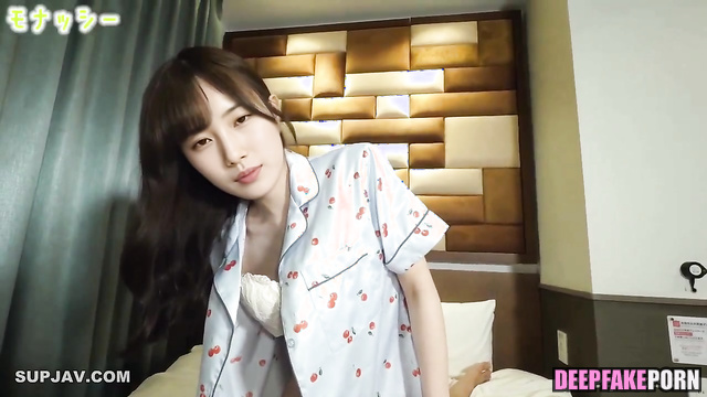 Brunette with small boobs Suzy (수지 미쓰에이) fucked after her awakening, ai