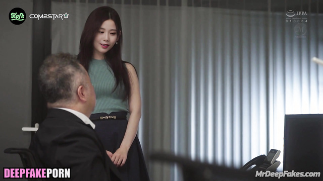 She kissed her boss for a promotion, Jisoo 지수 블랙핑크 deep learning program