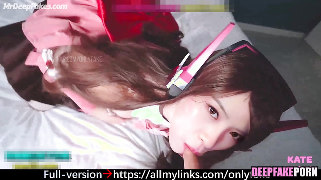 Cute Korean 한국어 singer 류진 Ryujin wanna do her best blowjob ever ITZY 있지