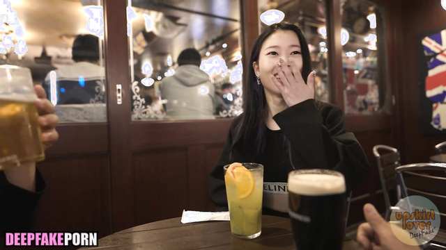 Drunk girl was fucked in the mouth / Krystal Jung (정수정 가짜 포르노) fakeapp [PREMIUM]