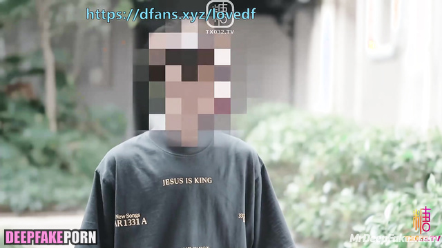 She wants to be fucked by this stranger / Song Yi (宋轶 假名人色情片) real fake